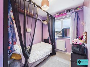 Bedroom- click for photo gallery